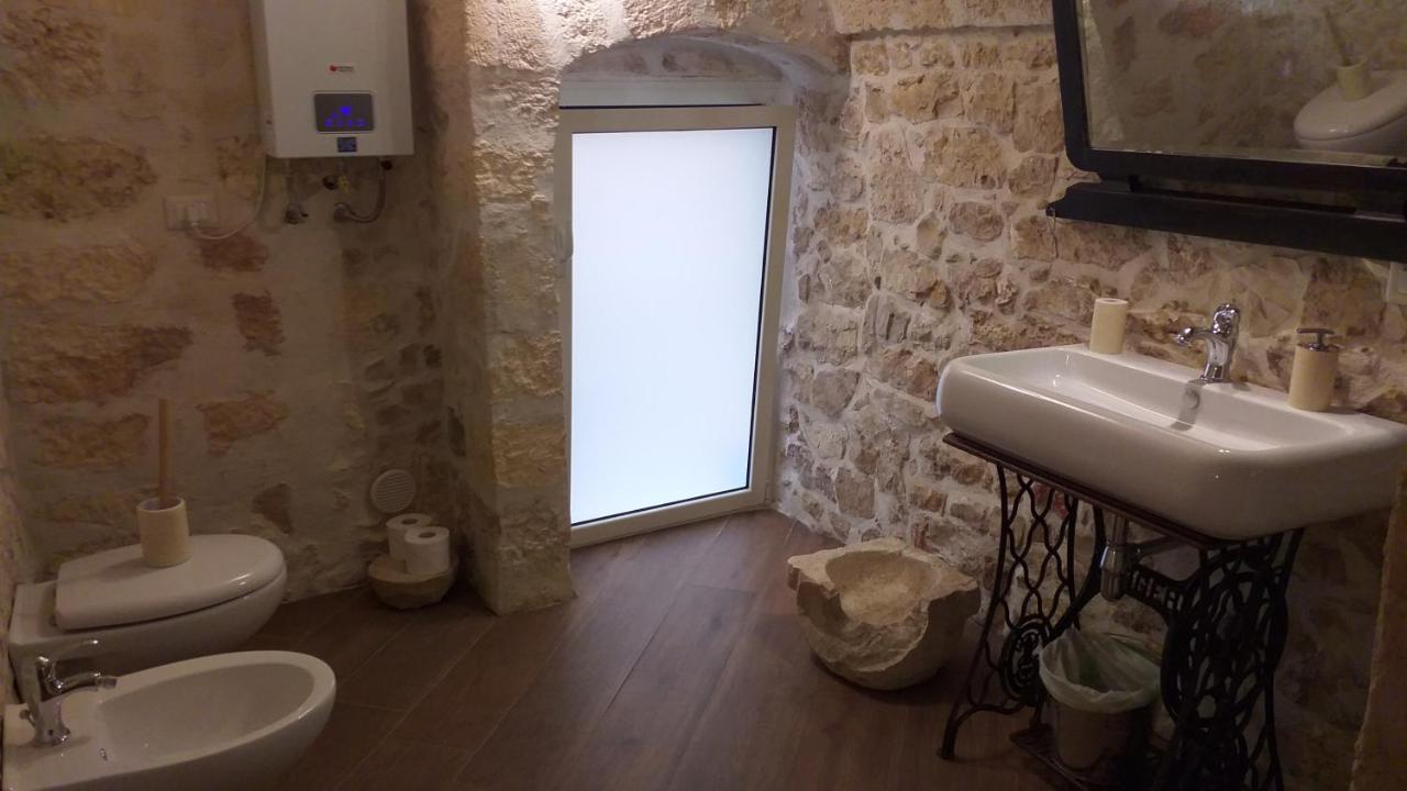 Altana Di Tufo Bed & Breakfast Molfetta Bagian luar foto